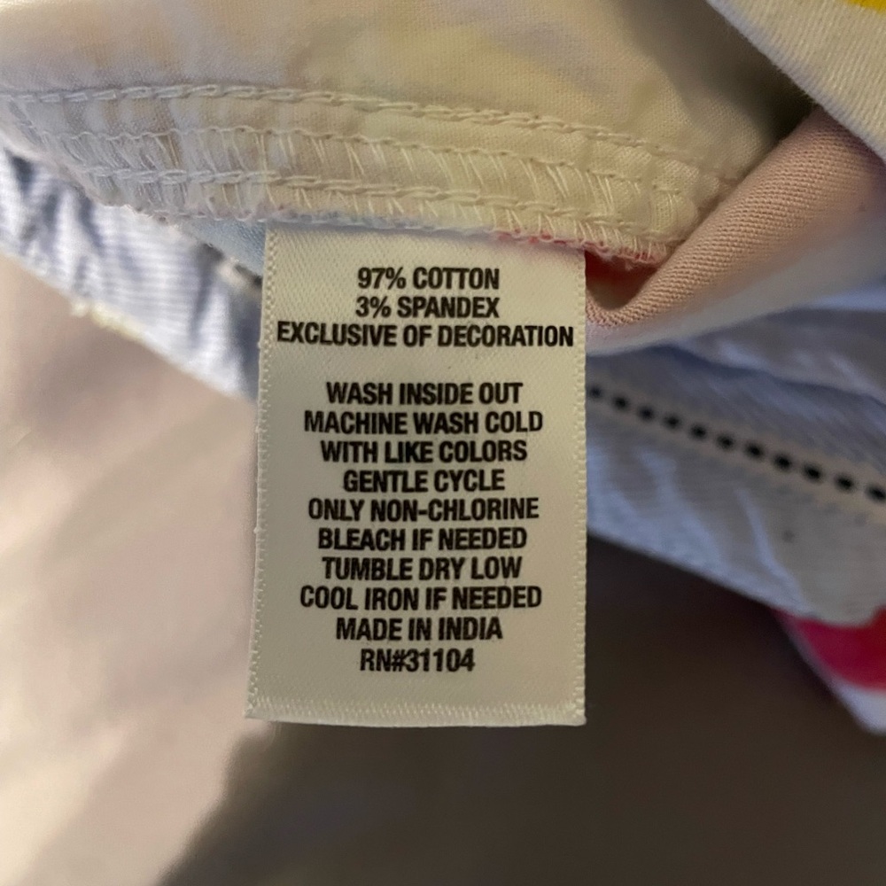 Crown & Ivy Caroline Classic Fit Twill Chino Shorts Multicolor Wave Print - 10 - Picture 4 of 8